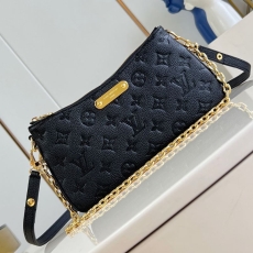 Louis Vuitton Hobo Bags